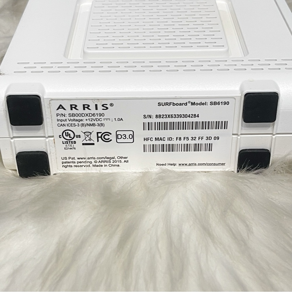 ARRIS Cable Modem - Picture 4 of 6